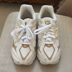 New Balance White and Tan Sneakers